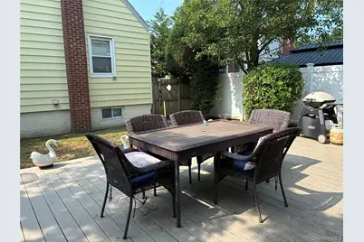 553 W Beech Street, Long Beach, NY 11561 - Photo 18