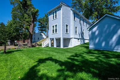 118 Pershing Avenue, New Rochelle, NY 10801 - Photo 24