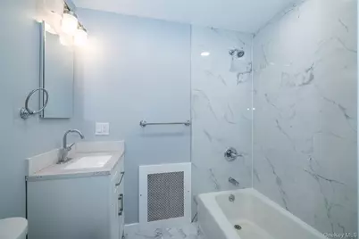 118 Pershing Avenue, New Rochelle, NY 10801 - Photo 8
