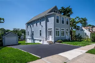 118 Pershing Ave, New Rochelle, NY 10801 - Photo 2