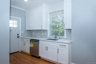 118 Pershing Ave, New Rochelle, NY 10801 - Photo 4