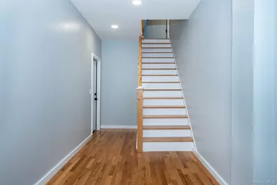 118 Pershing Avenue, New Rochelle, NY 10801 - Photo 14
