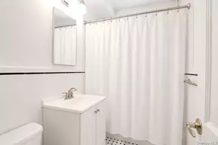 5620 Netherland Ave, Bronx, NY 10471 - Photo 8