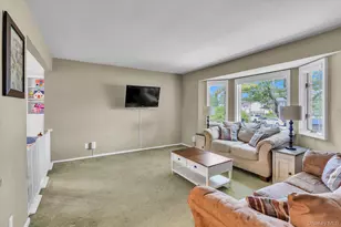 46 Sherbrooke Dr, Smithtown, NY 11787 - Photo 12