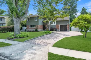 46 Sherbrooke Dr, Smithtown, NY 11787 - Photo 2