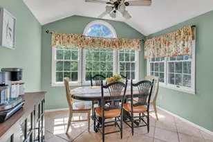46 Sherbrooke Dr, Smithtown, NY 11787 - Photo 18
