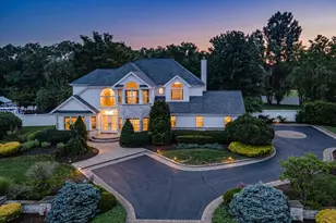6 Arborvitae Ln, Miller Place, NY 11764 - Photo 2
