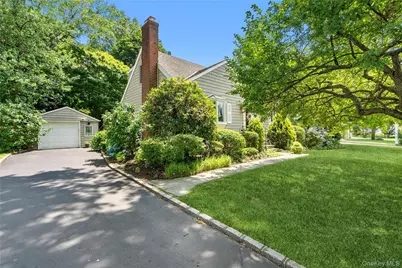 21 Circle Drive, Glen Cove, NY 11542 - Photo 22