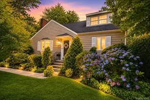 21 Circle Dr, Glen Cove, NY 11542 - Photo 24