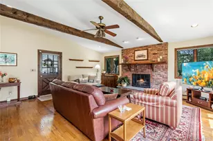 21 Circle Dr, Glen Cove, NY 11542 - Photo 6