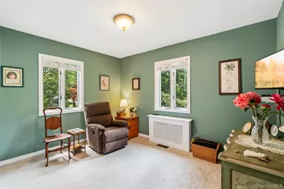 21 Circle Drive, Glen Cove, NY 11542 - Photo 12