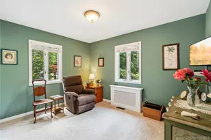 21 Circle Dr, Glen Cove, NY 11542 - Photo 12