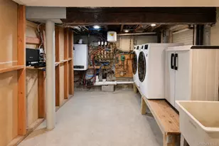 27 Avondale St, Valley Stream, NY 11581 - Photo 22