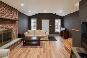 27 Avondale St, Valley Stream, NY 11581 - Photo 6