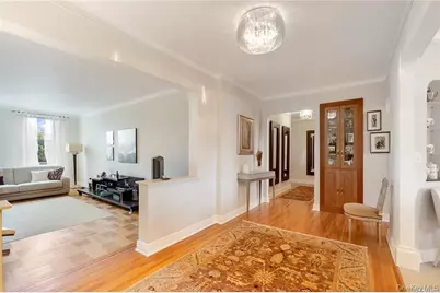 84-51 Beverly Road #6R, Kew Gardens, NY 11415 - Photo 6