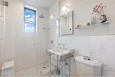 84-51 Beverly Road #6R, Kew Gardens, NY 11415 - Photo 20