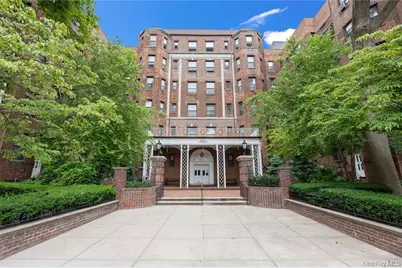 84-51 Beverly Road #6R, Kew Gardens, NY 11415 - Photo 2