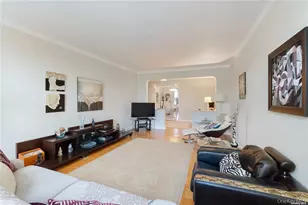 84-51 Beverly Rd, Kew Gardens, NY 11415 - Photo 18