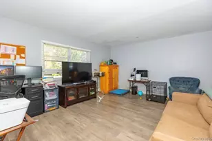 250 Clarice Blvd, Holbrook, NY 11741 - Photo 10