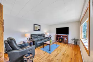 42 Crescent St, Hicksville, NY 11801 - Photo 8