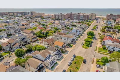 124 Roosevelt Boulevard, Long Beach, NY 11561 - Photo 18