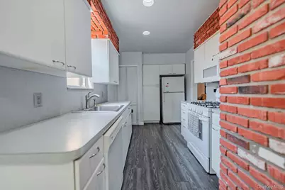 124 Roosevelt Boulevard, Long Beach, NY 11561 - Photo 12