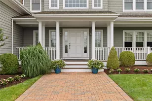 42 Jessup Ln, Westhampton Beach, NY 11978 - Photo 2