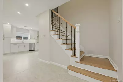 616 Harless Place, West Hempstead, NY 11552 - Photo 4
