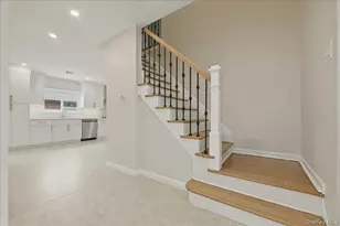 616 Harless Pl, West Hempstead, NY 11552 - Photo 4