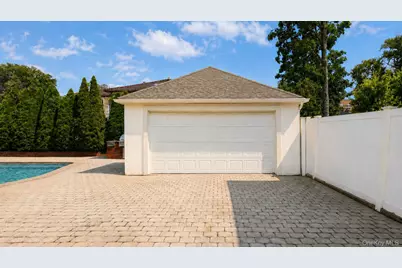 160-31 9th Avenue, Whitestone, NY 11357 - Photo 42
