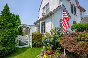 270 Bedell Terrace, West Hempstead, NY 11552 - Photo 26