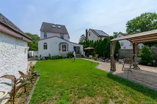 270 Bedell Terrace, West Hempstead, NY 11552 - Photo 30