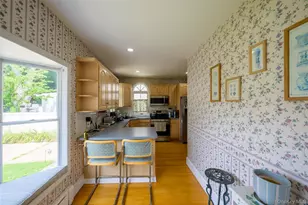 270 Bedell Terrace, West Hempstead, NY 11552 - Photo 6