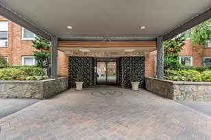 10 Old Mamaroneck Rd, White Plains, NY 10605 - Photo 4