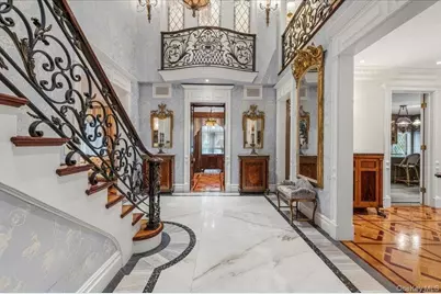 17 Sutton Place, Lawrence, NY 11559 - Photo 4