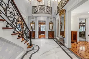 17 Sutton Pl, Lawrence, NY 11559 - Photo 4