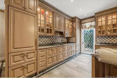 17 Sutton Place, Lawrence, NY 11559 - Photo 12