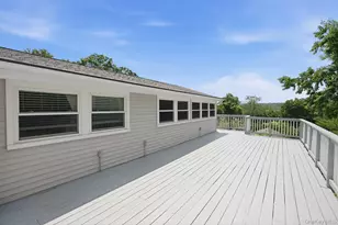 946 Barberry Rd, Yorktown Heights, NY 10598 - Photo 14