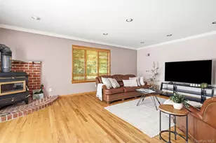 946 Barberry Rd, Yorktown Heights, NY 10598 - Photo 12