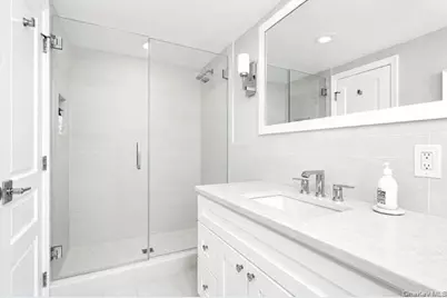 15 Pound Ridge Road, Plainview, NY 11803 - Photo 20