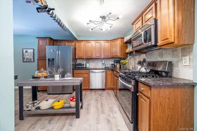 67 Radcliffe Road, Island Park, NY 11558 - Photo 12