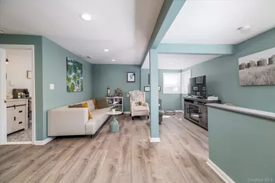 67 Radcliffe Road, Island Park, NY 11558 - Photo 8