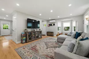 58 Summit St, Oyster Bay, NY 11771 - Photo 8