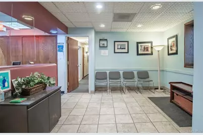 94-18 59th Avenue #E3, Elmhurst, NY 11373 - Photo 6