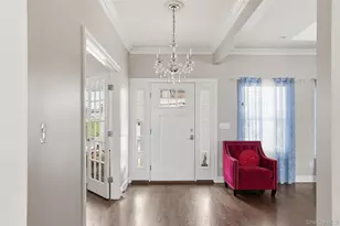 34 Meadow Ln, Amityville, NY 11701 - Photo 4