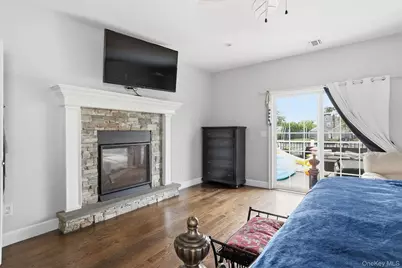34 Meadow Lane, Amityville, NY 11701 - Photo 16