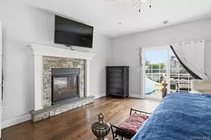 34 Meadow Ln, Amityville, NY 11701 - Photo 16