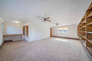 120 Ranch Ln, Levittown, NY 11756 - Photo 28