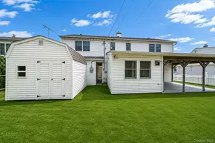 120 Ranch Ln, Levittown, NY 11756 - Photo 6