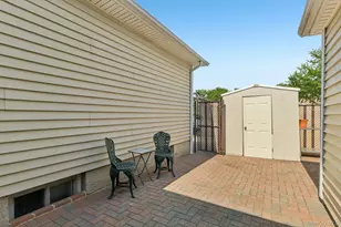 78-14 Langdale St, New Hyde Park, NY 11040 - Photo 36